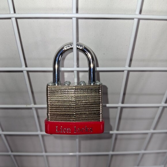 Lion Lock Keyed-Alike Padlock w/ 1.25" Shackle, 2 Keys Hardened Steel Case - Picture 16 of 16